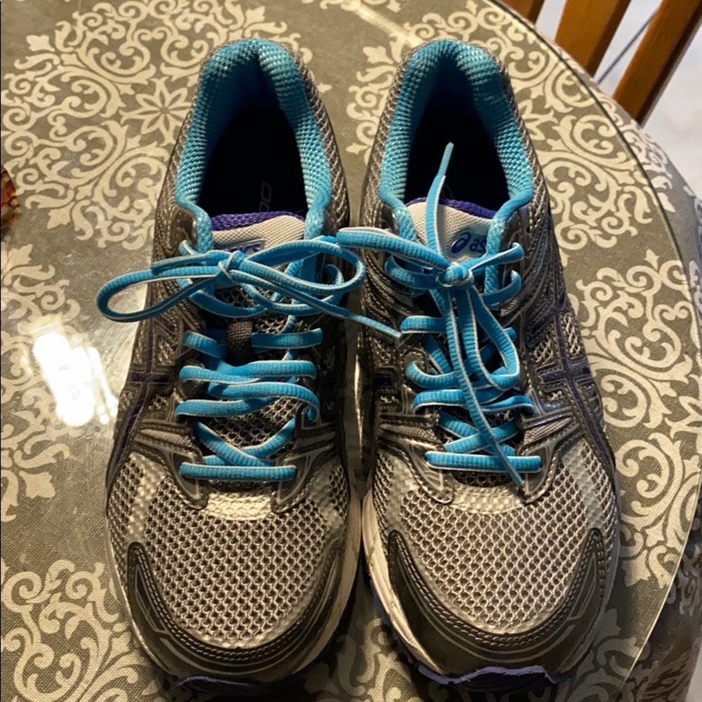 ASICS GT-1000